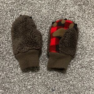 GAP Red and Brown Kids Mittens